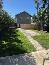 414 W Oak St in Lodi, CA - Building Photo - Building Photo