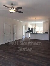 207 Clarus Crk Wy in Travelers Rest, SC - Building Photo - Building Photo