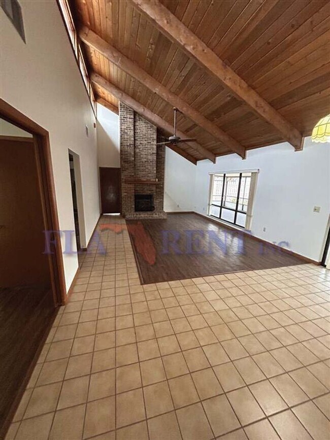 1000 Weathered Wood Cir in Winter Springs, FL - Building Photo - Building Photo