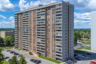 The Brampton in Brampton, ON - Building Photo - Building Photo