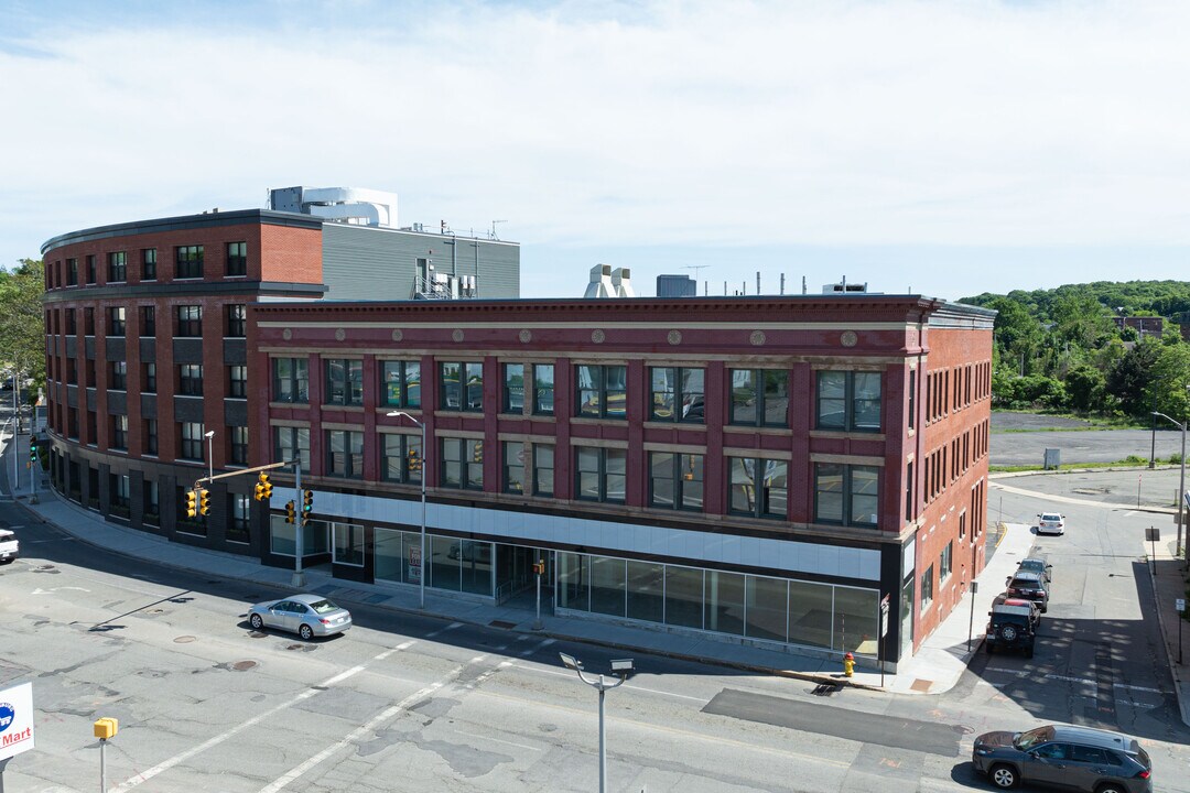 Apartments at Moran Square in Fitchburg, MA - Building Photo