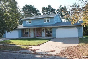 3411 Garner St in Eau Claire, WI - Building Photo