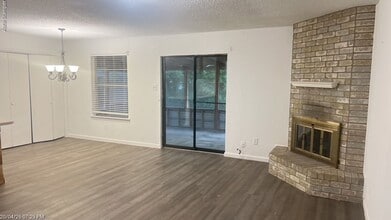 405 Bryan Dr in Crowley, TX - Building Photo - Building Photo