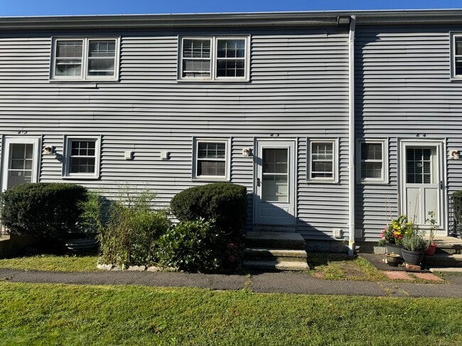 617 Millville Ave in Naugatuck, CT - Building Photo - Building Photo