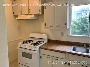 1170 Second St-Unit -A in Monterey, CA - Foto de edificio - Building Photo