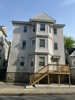 46 Bay St, Unit 3 in Fall River, MA - Building Photo