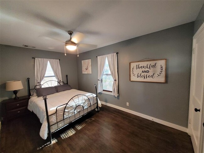 property at 206 W 55th 1/2 St