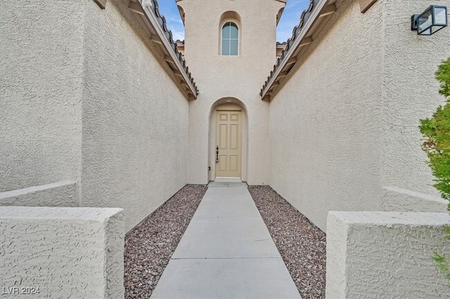 11421 Via Spiga Dr in Las Vegas, NV - Building Photo - Building Photo