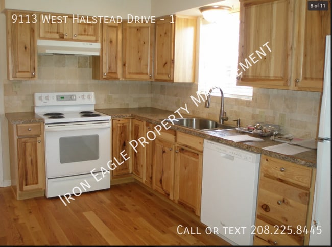 9113 W Halstead Dr in Boise, ID - Building Photo - Building Photo
