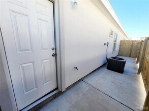 1308 Vani Dr, Unit 1 in Weslaco, TX - Building Photo - Building Photo