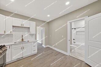 13923 Couwlier Ave in Warren, MI - Building Photo - Building Photo