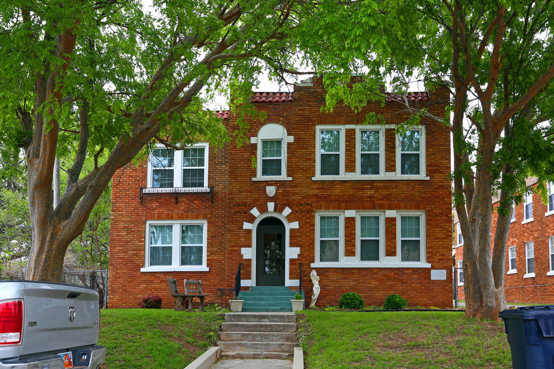 1910-1912 N Brauer Ave in Oklahoma City, OK - Building Photo