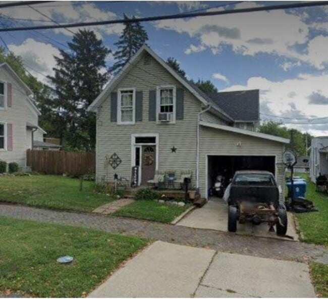 property at 447 W Tipton St