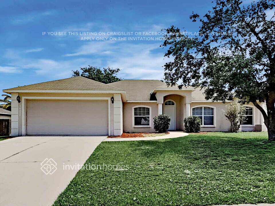 10629 Cedar Forest Cir in Clermont, FL - Building Photo