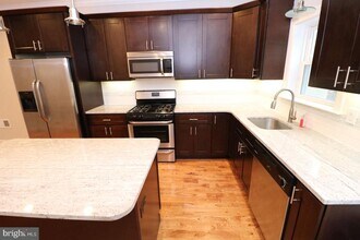 1541 S Woodstock St in Philadelphia, PA - Building Photo - Building Photo