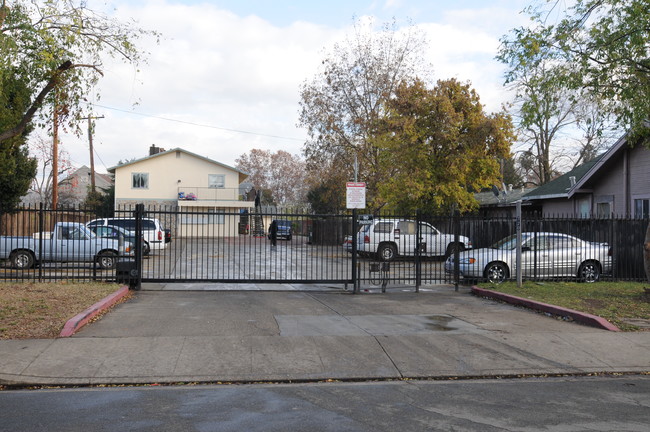 720 S Washington St in Lodi, CA - Building Photo - Building Photo