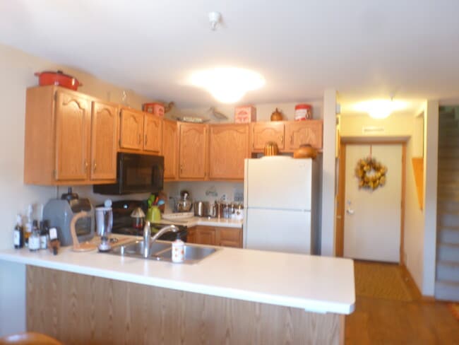 227 Canyon Rd, Unit 7 in Wisconsin Dells, WI - Foto de edificio - Building Photo