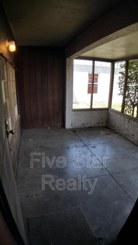 1220 Blue St in Marysville, CA - Building Photo - Building Photo