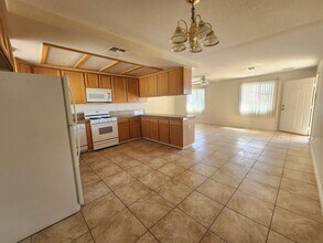 72454 El Paseo Dr in Twentynine Palms, CA - Building Photo - Building Photo