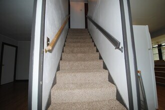 1230 9th Ave in Fairbanks, AK - Building Photo - Building Photo