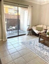 4748 Old Bent Tree Ln, Unit 701 in Dallas, TX - Foto de edificio - Building Photo