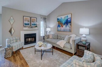 3655 Westchase Village Ln in Norcross, GA - Foto de edificio - Building Photo