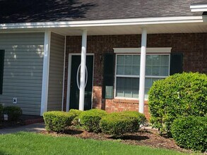 26 White Oak Ct in Brunswick, GA - Building Photo - Building Photo
