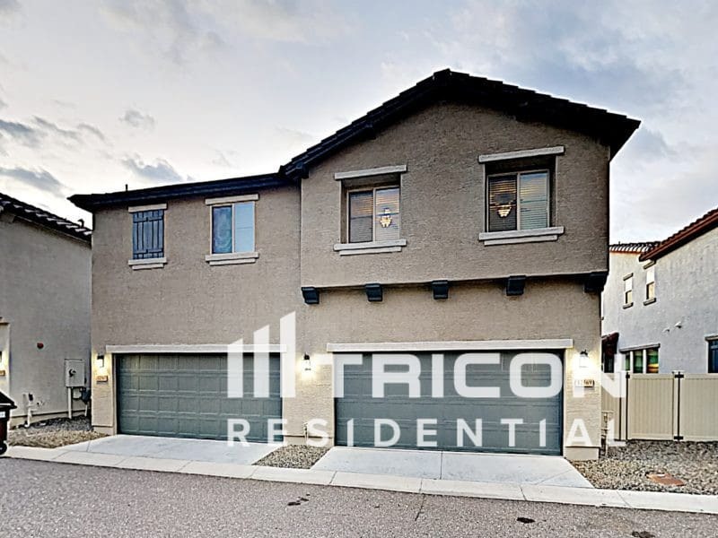 12569 W Hummingbird Terrace in Peoria, AZ - Building Photo