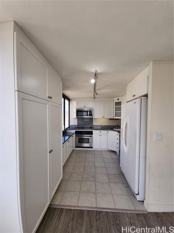 property at 343 Hobron Ln