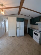 51 Walnut Branch Dr in Rocky Point, NC - Building Photo - Building Photo