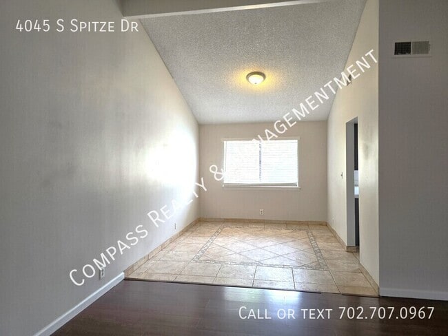 4045 S Spitze Dr