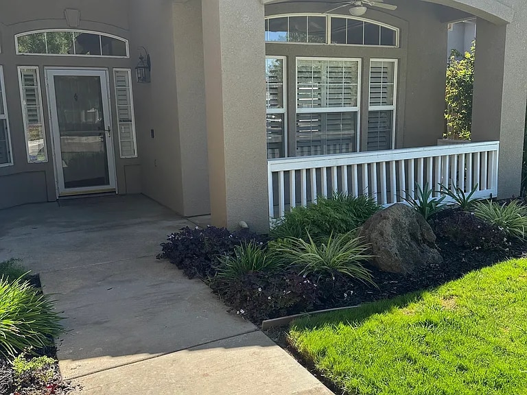 2980 Hazelwood Way in Lodi, CA - Foto de edificio