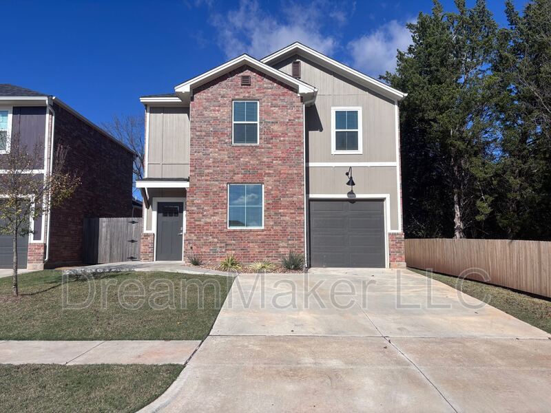 2819 Clifton Ter in Norman, OK - Building Photo