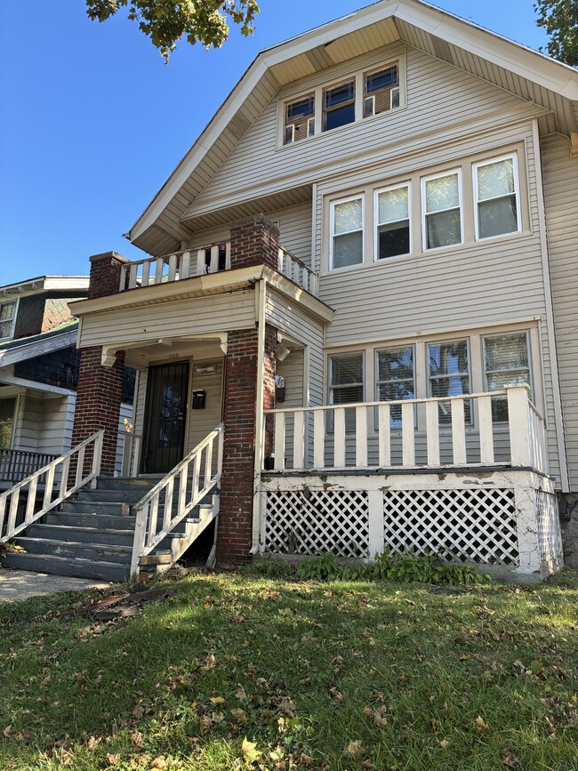 3700 N 15th St, Unit Lower in Milwaukee, WI - Foto de edificio - Building Photo