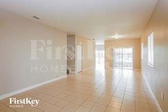 3326 NE 3rd Dr in Homestead, FL - Building Photo - Building Photo