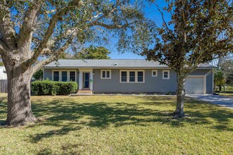 401 Zorayda Ave in St. Augustine, FL - Building Photo - Building Photo