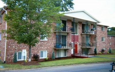 Village Center in Orchard Park, NY - Foto de edificio - Building Photo