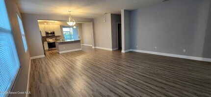 3856 Mt Carmel Ln in Melbourne, FL - Foto de edificio - Building Photo