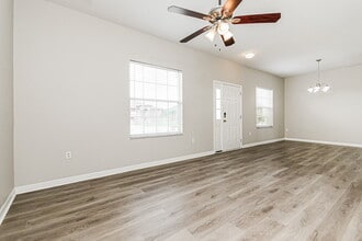 292 Cloverdale Rd in Winter Haven, FL - Building Photo - Building Photo