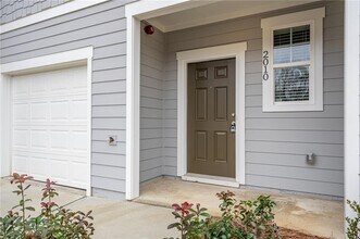 2010 Ayla Dr in Douglasville, GA - Building Photo - Building Photo