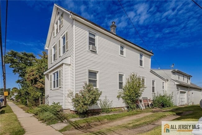 67 Prentice Ave, Unit 1 in South River, NJ - Building Photo - Building Photo