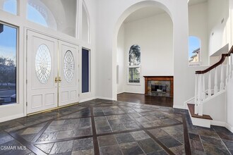 25301 Prado De Los Arboles in Calabasas, CA - Building Photo - Building Photo