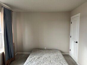 6992 SE Frasier Ln in Hillsboro, OR - Foto de edificio - Building Photo