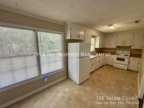 105 Salem Ct in Dothan, AL - Building Photo - Building Photo