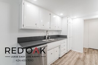 4433 Colbath Ave in Los Angeles, CA - Building Photo - Building Photo