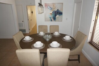 9220 SW 56th St in Miami, FL - Building Photo - Building Photo