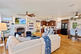 4 Susan Pl in Palm Coast, FL - Building Photo - Building Photo