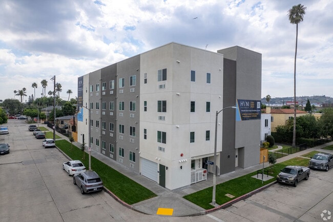 Haven on Orange in Los Angeles, CA - Foto de edificio - Building Photo