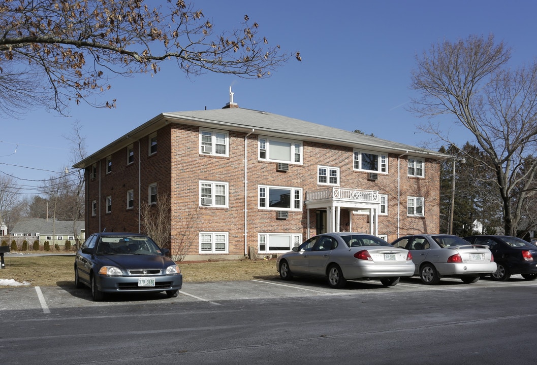 Hampton Arms Apartments in Hampton, NH - Foto de edificio