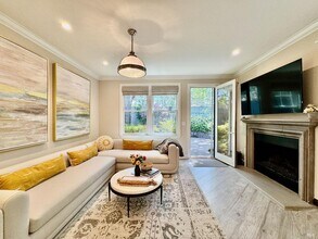 33 Lande Way in Yountville, CA - Building Photo - Building Photo